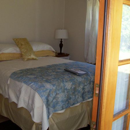 Nettles Farm Hotel Lummi Island Exterior photo