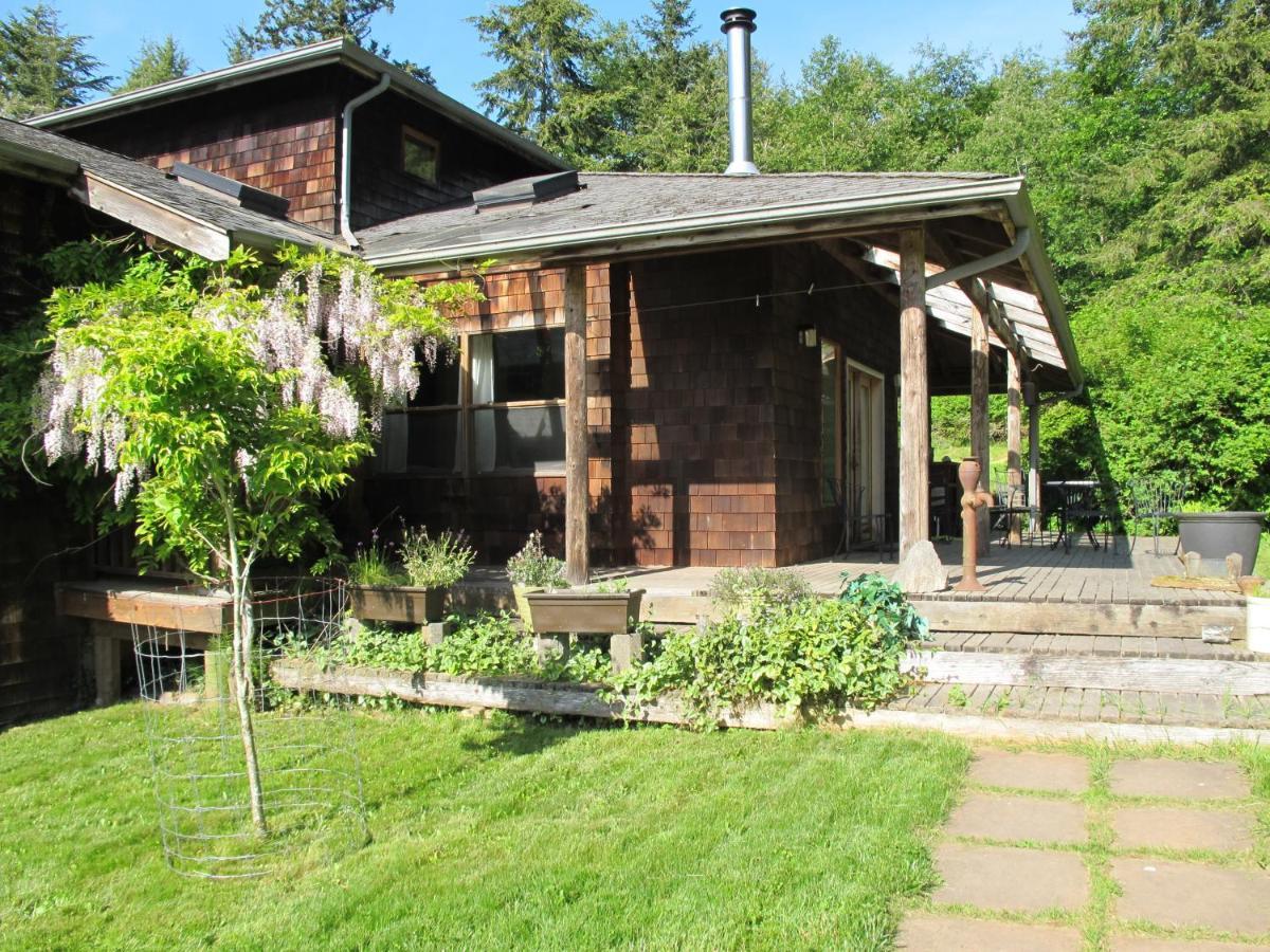 Nettles Farm Hotel Lummi Island Exterior photo